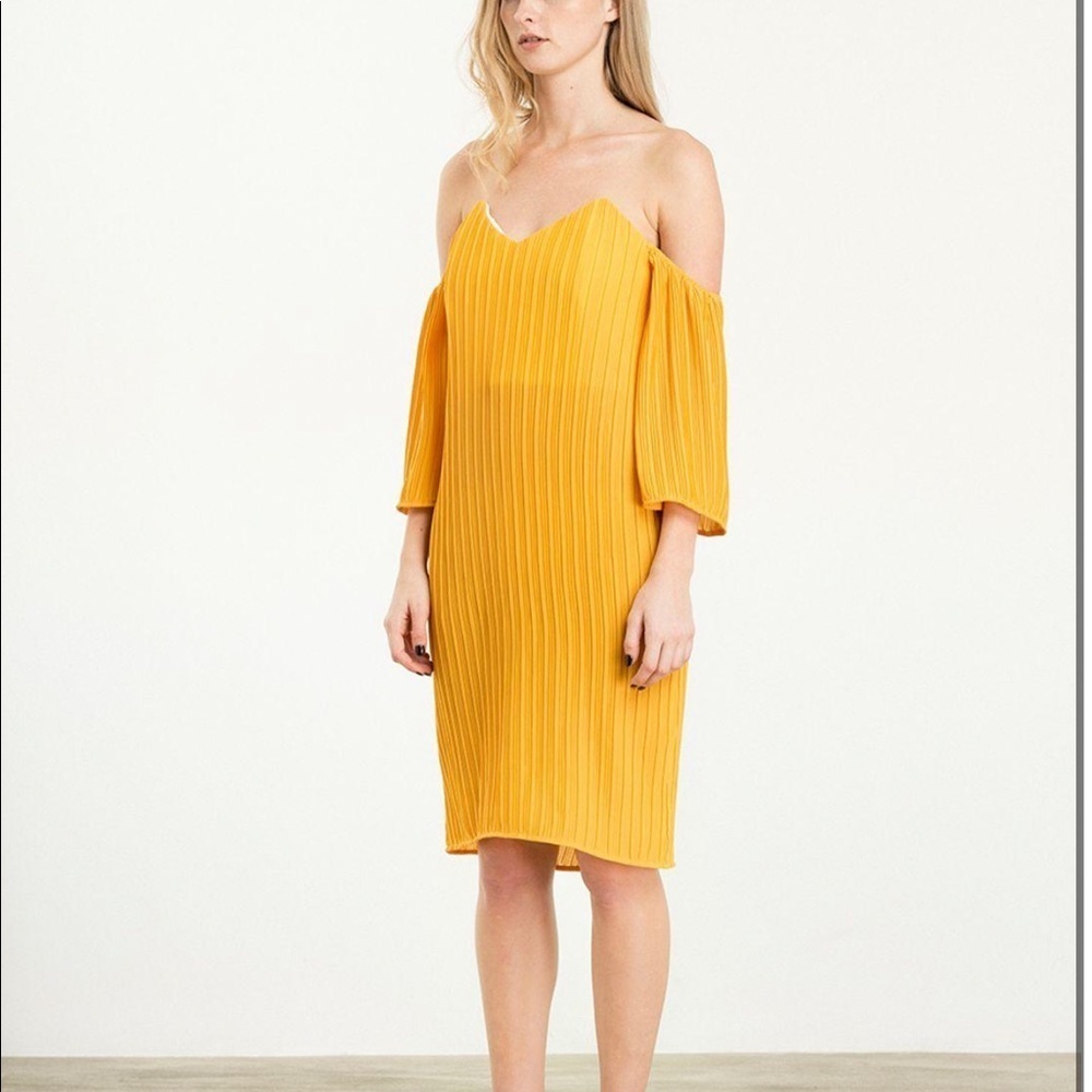 Elliatt off the shoulder Marigold Dress